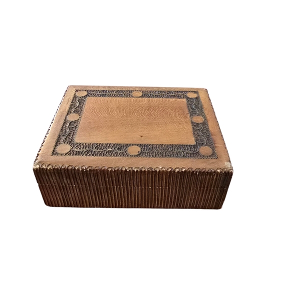 Beautiful Hand Made Vintage Wooden Decorative Box Made In Poland - Picture 1 of 13